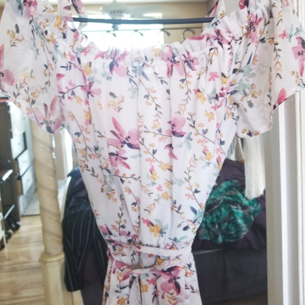 Off the shoulder shorts / dress